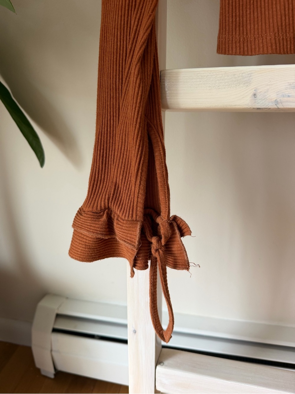 Anthropologie Ruffle-Trim Ribbed V-Neck Top - Rust - Picture 3 of 3